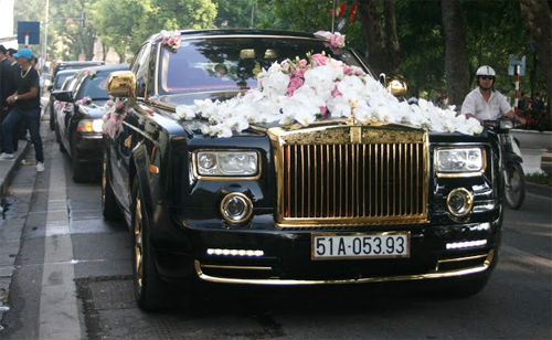 DỊCH VỤ CHO THUÊ XE ROLLS ROYCE UY TÍN NHẤT TẠI HÀ NỘI