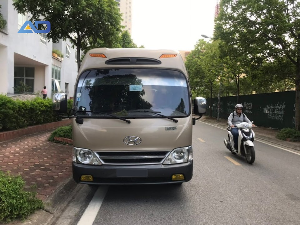 thuê xe du lịch 29 chỗ dòng hyundai