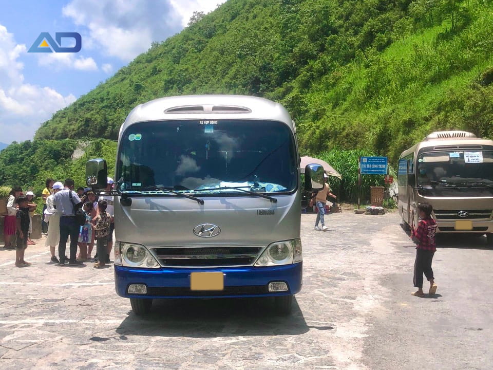 thuê xe du lịch Hà Nội đời mới cho nhóm đông người