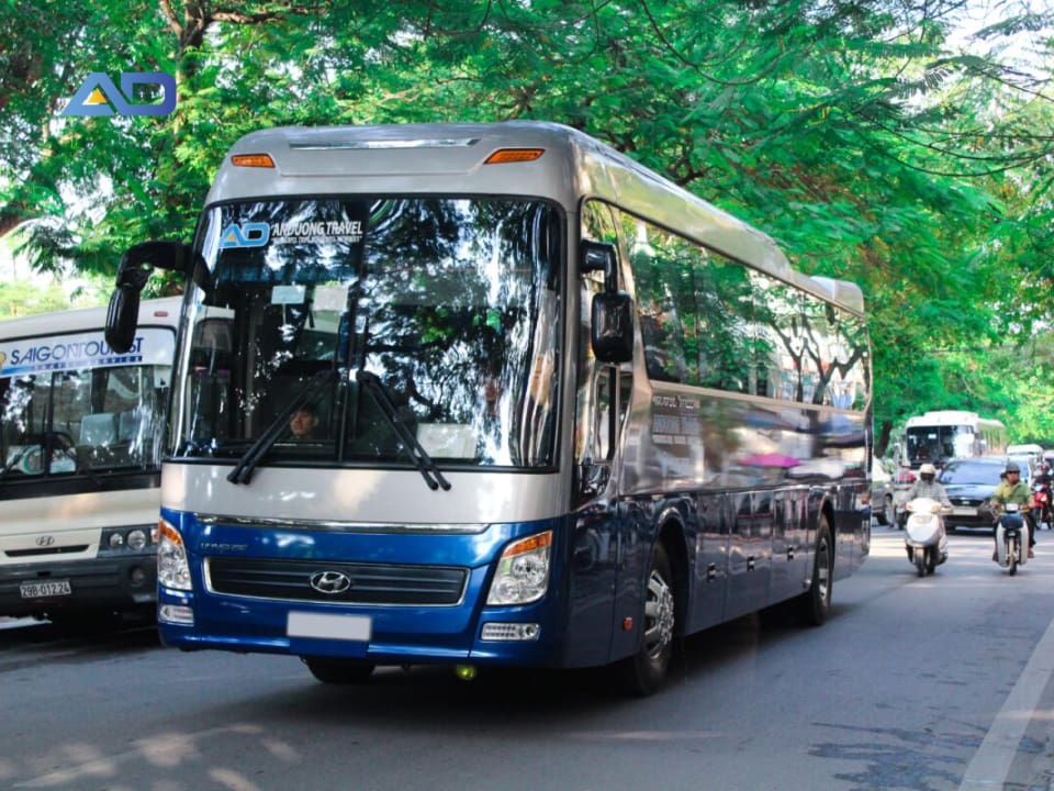 an-duong-so-huu-he-thong-xe-45-cho-lon-dap-ung-moi-nhu-cau-khach-hang