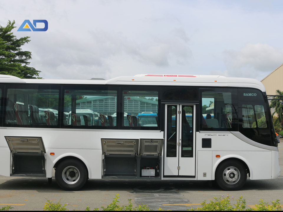 thuê xe du lịch 35 chỗ Hà Nội rộng rãi chứa nhiều đồ