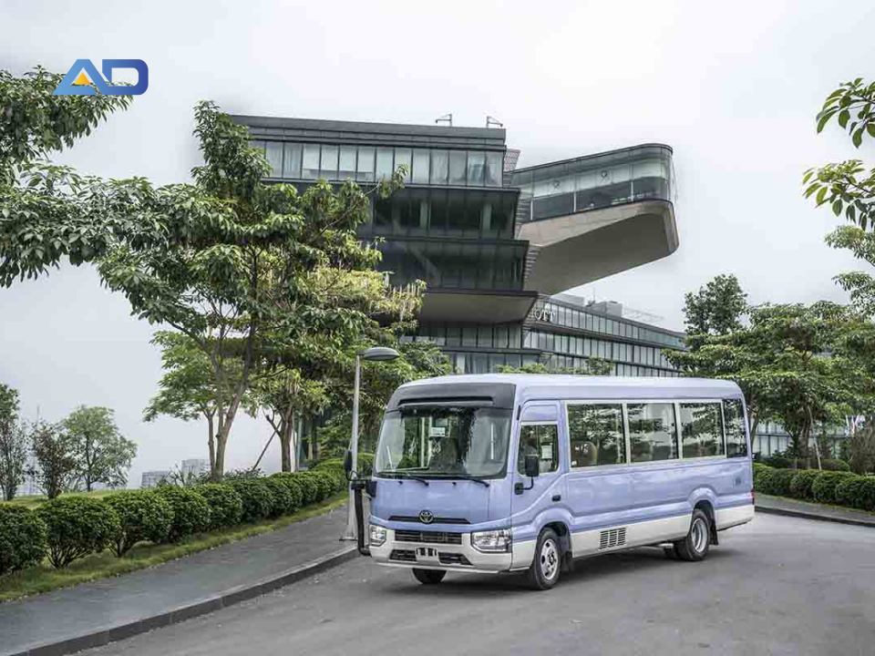 toyota-coaster-co-kha-nang-van-hanh-manh-me-va-tiet-kiem-nhien-lieu
