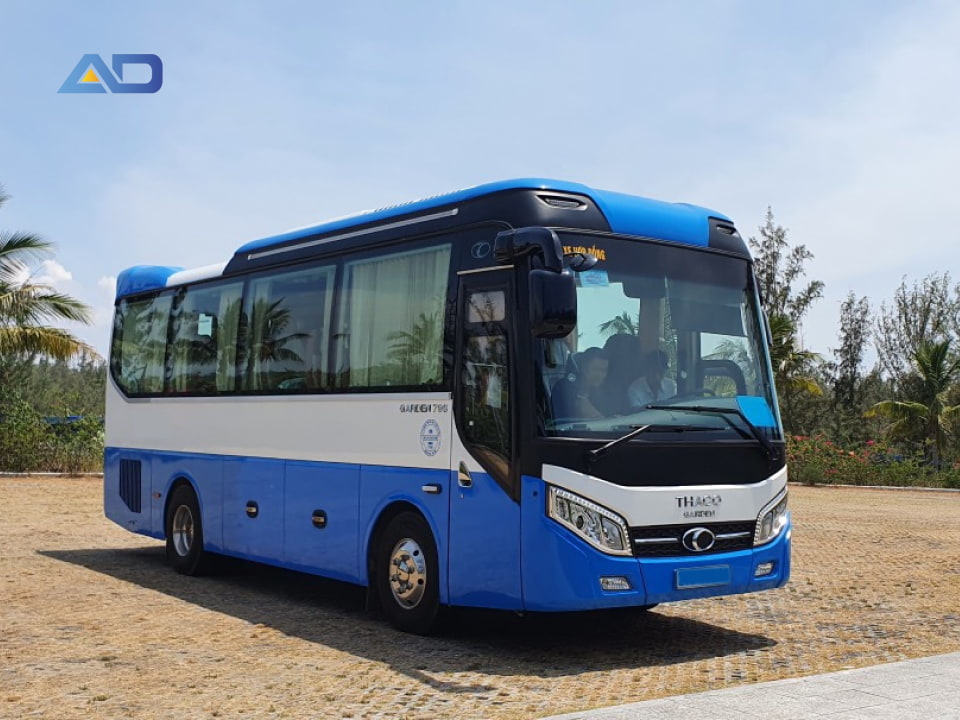 thuê xe 45 chỗ trong 1 ngày dòng xe thaco garden