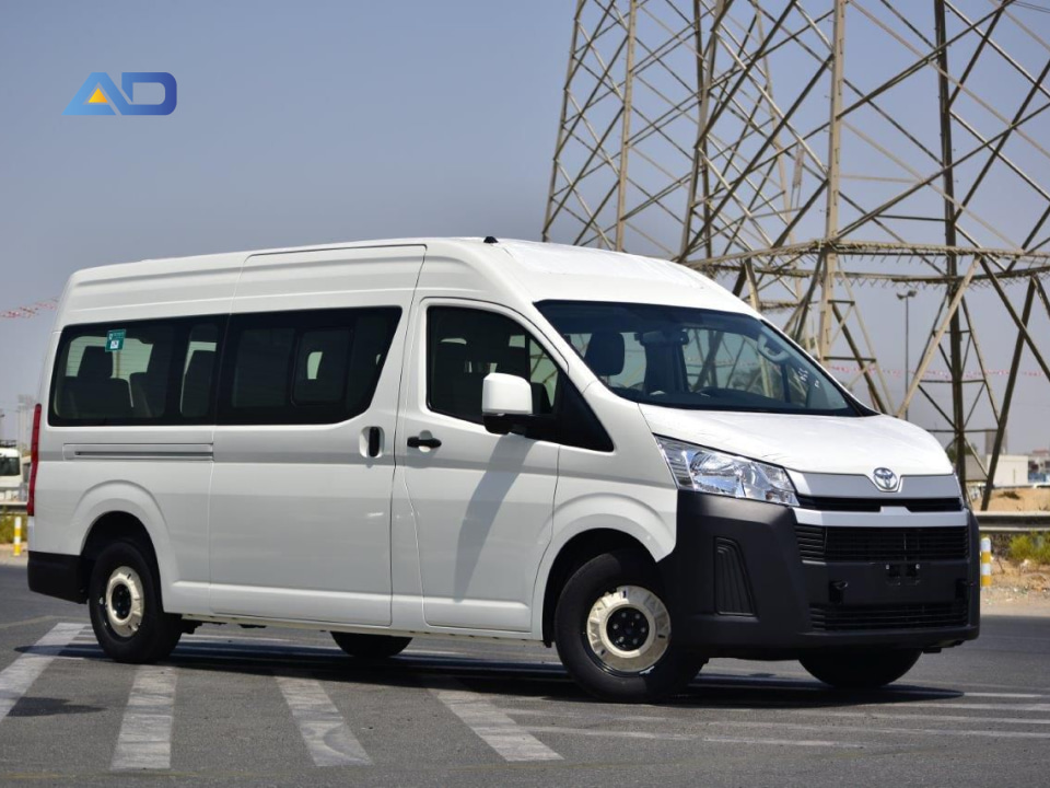 thuê xe du lịch 16 chỗ Toyota Hiace 2023