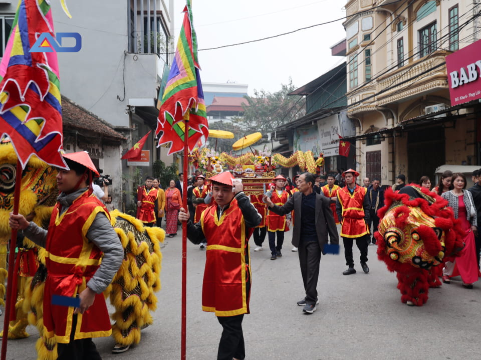 huê xe 45 chỗ ở Hà Nội tham quan lễ hội