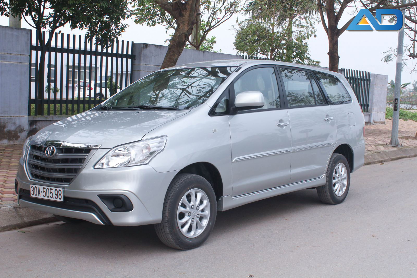 thuê xe 7 chỗ tại Hà Nội