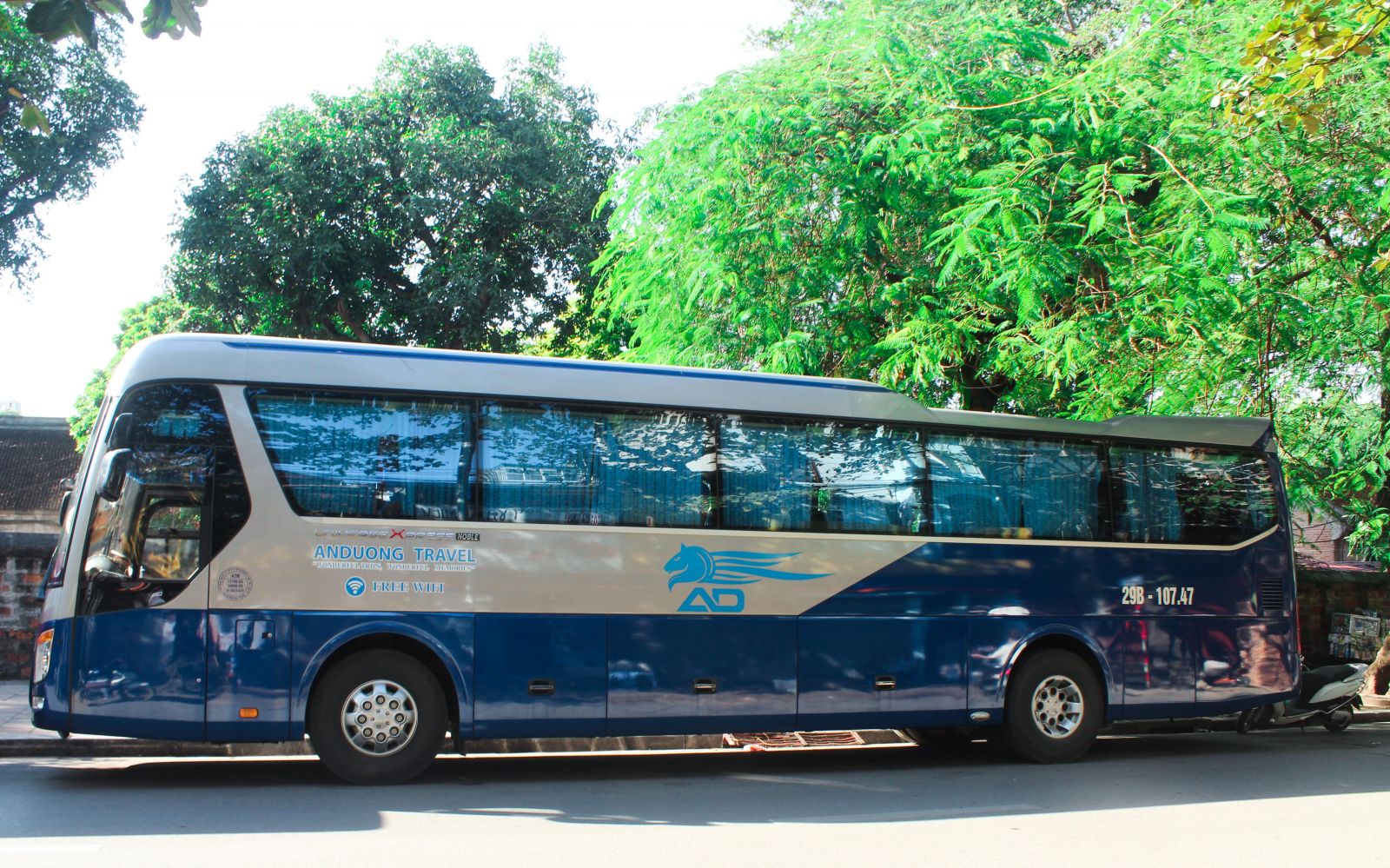 thuê xe 45 chỗ ở hà nội hiện đại giá rẻ